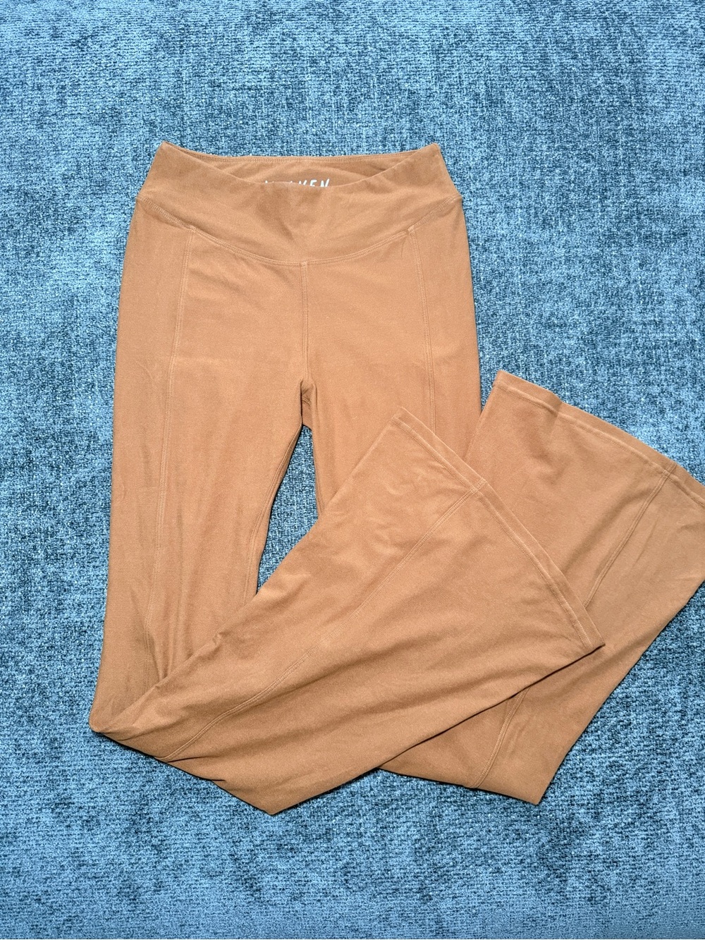 Wolven Wide-Leg Leggings in Camel
